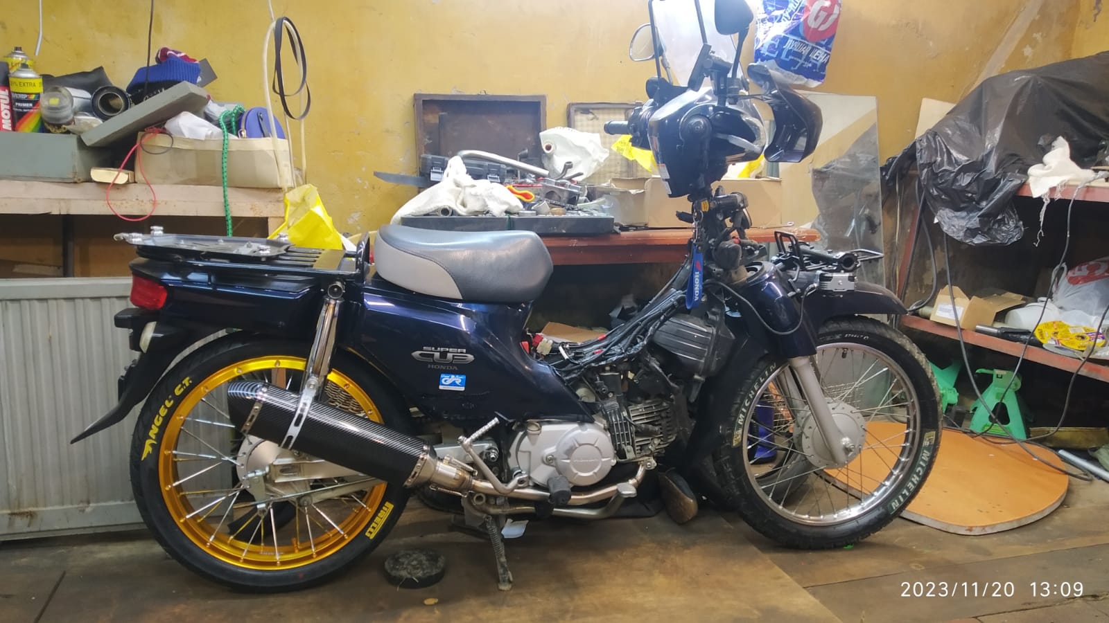 ГАРАЖ305 новый прямоток на HONDA SUPER CUB AA04 ADVENTURE STYLE. смотреть онлайн