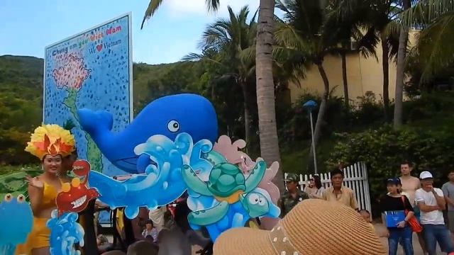 веселый парад в Вин-Перле ч.1 смотреть онлайн