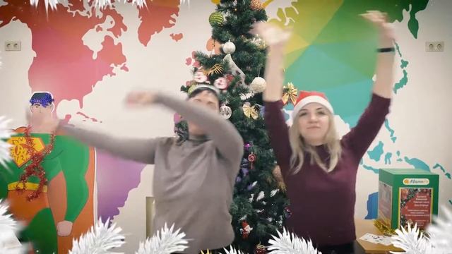 Новогодний танцевальный флешмоб компании "Мария-Ра" смотреть онлайн
