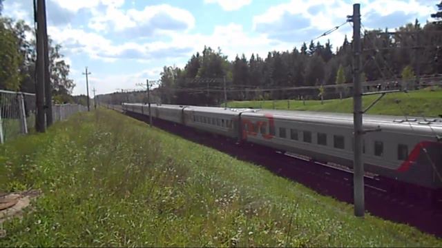 Электровоз ЧС7-236 с поездом №259 (Анапа → СПб)