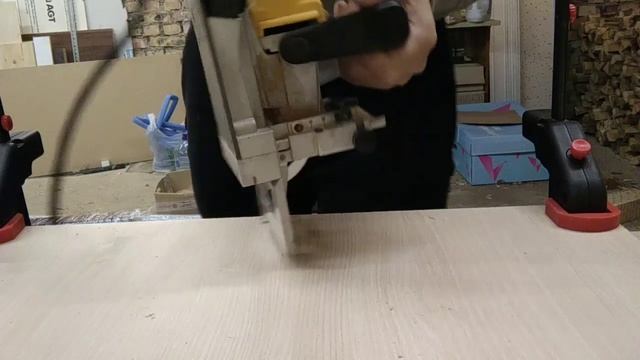 Ламельный фрезер DeWalt DW 682 K смотреть онлайн