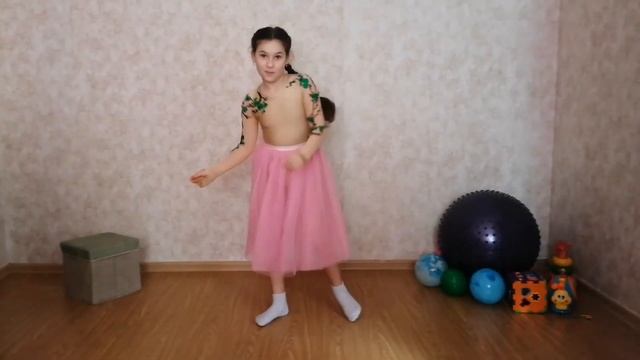 Веселая Танцевальная Игра "Двигайся- замри" смотреть онлайн