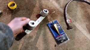 РЕГУЛИРУЕМЫЕ НИПЕЛЬНЫЕ поилки для свиней и поросят. идеальный вариант