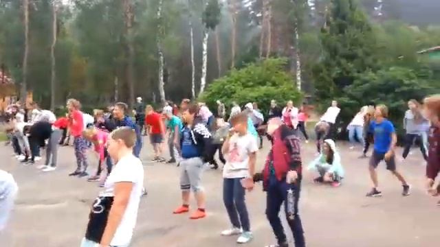 Зарядкашоу-3 с плавруком в лагере "Волна" 4 смена 2018 г. vk.com/unostmk смотреть онлайн