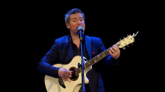 Владислав Туманов Русское поле (офигенно поёт весь зал) смотреть онлайн