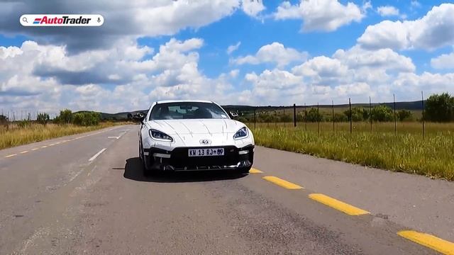 SA's Cheapest Sports Coupe - Toyota GR86 (2023) Car Review смотреть онлайн