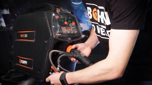 How to connect a Flexlite GX welding gun to a welding machine? смотреть онлайн