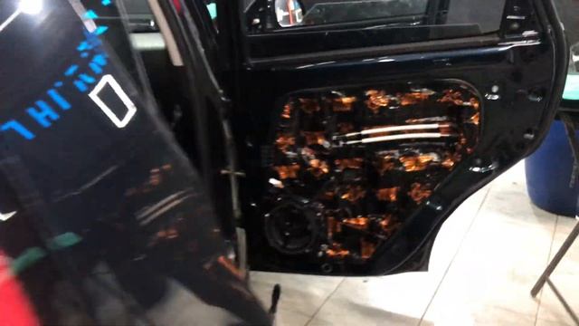 Kia Soul вибро- шумоизоляция дверей (4 слоя). Автозвук насыщеннее, в салоне тише, закрытие глуше. смотреть онлайн