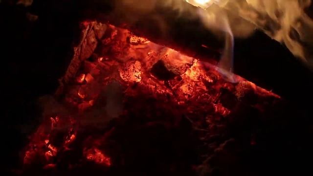 НОЧНОЙ КОСТЕР НА ОБЪЕКТИВ ЗЕНИТАР 50 1,2 (Canon 80D / Ztnitar 50 f1,2 / HD 60fps) смотреть онлайн