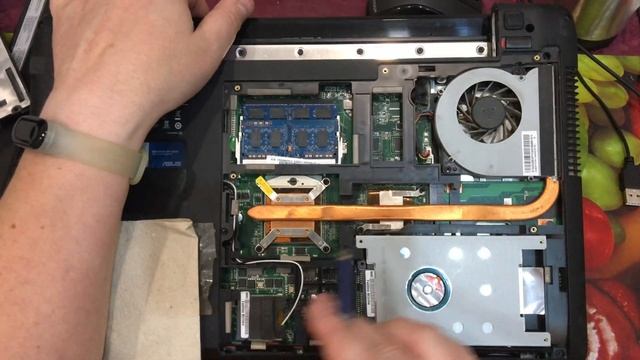 ASUS A52JT-SX305D.Разбор, чистка.Upgrade до топового.