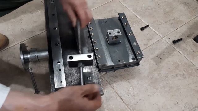 Milling Machine Homemade (MILLING TABLE) Part 1 смотреть онлайн