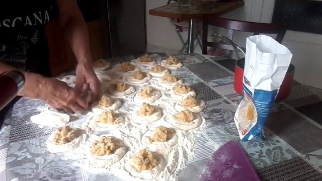 ZOE MIR Кухня на глаз Постные пирожки с картошкой. смотреть онлайн