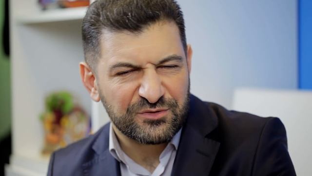Фуад Аббасов: о своей национальности, хайпе и АзерРос / Paxlava Production смотреть онлайн