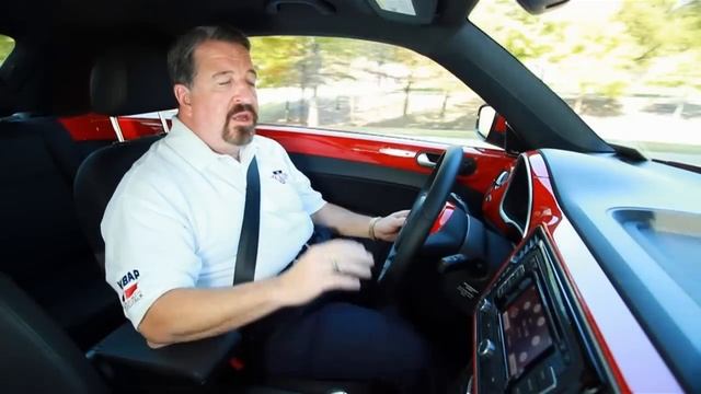 2012 Volkswagen Beetle Review & Automotive News - Jerry Reynolds the Car Pro смотреть онлайн