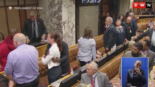Fists fly during Ramaphosa Q&A смотреть онлайн
