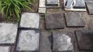 Вынимаем тротуарную плитку из форм