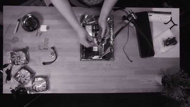 How to install the Thermaltake Floe RC All In One CPU and RAM Cooler | Installation Guide смотреть онлайн