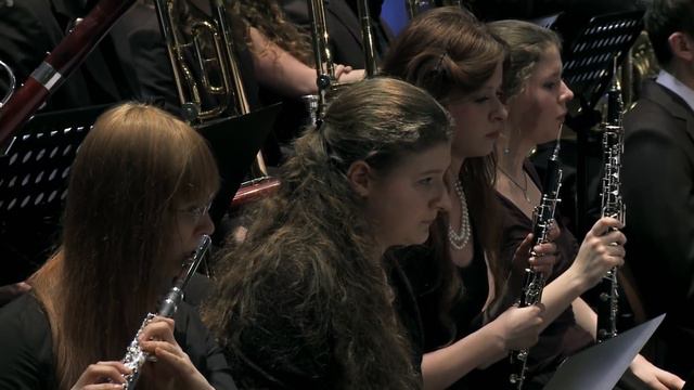 Antonin Dvorak - American suite Op. 98a, DAGGERFALL Theme conducted by Sylwia Janiak-Kobylińskak смотреть онлайн