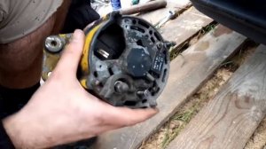 Заміна генератора на VW Golf Mk2 | ПідКолесами