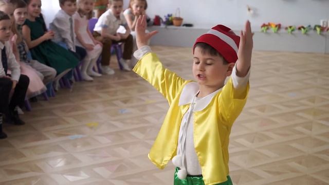 Праздник Весны в садике. день мамы 8 марта. Детская видеосъемка СПб смотреть онлайн