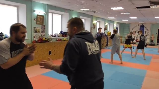 бесконтактный боу смотреть онлайн