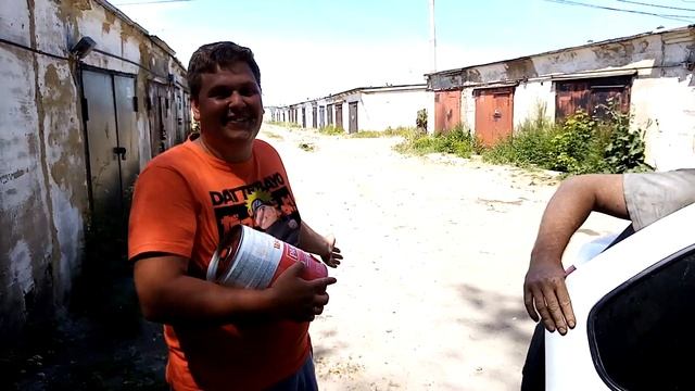 Батя подарил на Д.Р Владу из автохлама бочку "МЁДА" смотреть онлайн