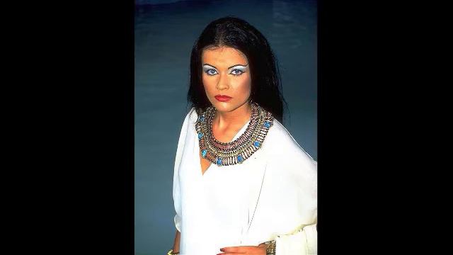 Fotos no muy conocidas de TANIA RUSSOF parte 3 смотреть онлайн