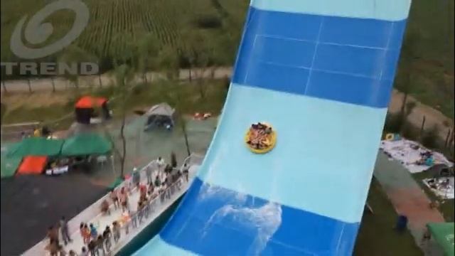 Boomerang waterslide смотреть онлайн