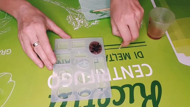 #EPOXYrisan#Как сделать подвески из эпоксидной смолы. смотреть онлайн