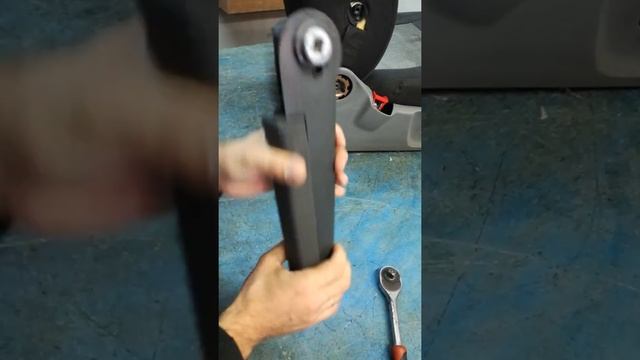 Как снять и разобрать подлокотник Volkswagen T5 Multivan