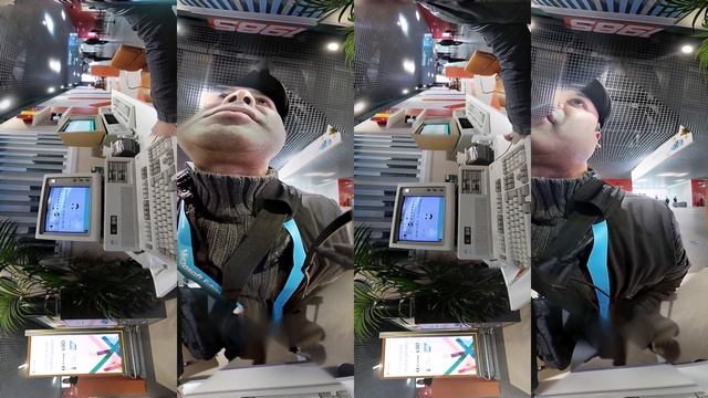 A VR walk thru Microsoft's evolution from 1975 & Bill Gate's Harvard desk to Future Decoded 2018 смотреть онлайн