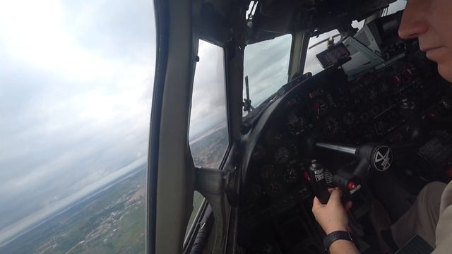 Возвращение с парада, зона ожидания, заход и посадка. Waiting area, approach and landing. смотреть онлайн