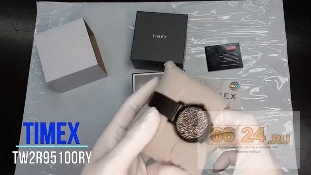 Эффектные часы Timex TW2R95100RY на тонком кожаном ремешке будут уместны к любому наряду