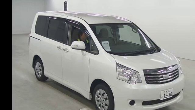 2012 TOYOTA NOAH X__ED ZRR70G смотреть онлайн