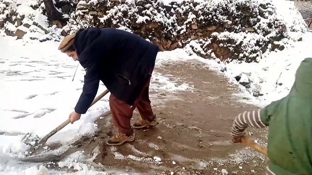 snow fall in Dir. смотреть онлайн