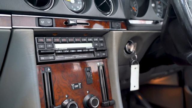 1986 Mercedes Benz 560 SL - EDIT - 1023227 смотреть онлайн