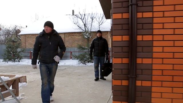 Как лучше обезопасить загородный дом от злоумышленников смотреть онлайн