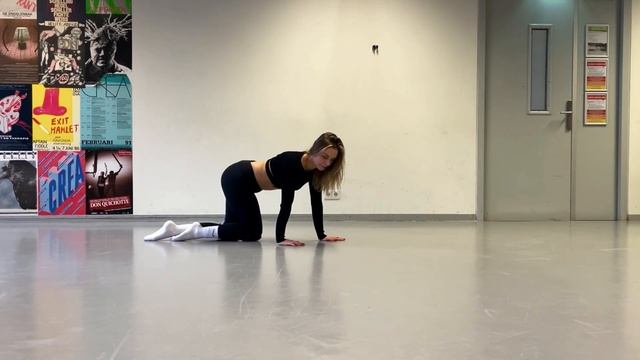 5 Beautiful, Easy Floorwork Moves - Part 3 || Dance Tutorials For Beginners || Learn To Dance смотреть онлайн