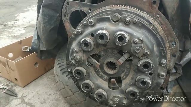 Небольшой ремонт МТЗ-1221.