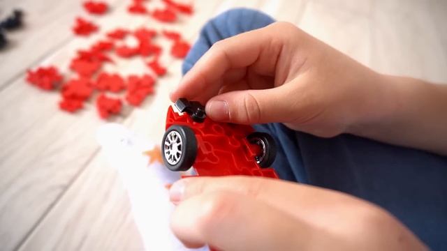 Mark solves problems with cars that are broken смотреть онлайн