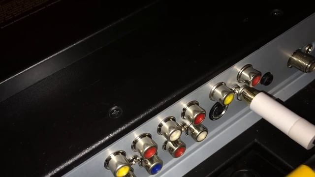 HOW TO CONNECT XBOX 360 TO YOUR TV! Without an HDMI Cable смотреть онлайн
