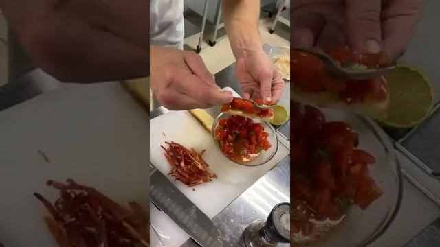 Закуски. Вкусный рецепт. Брускетта с томатами Черри и крабом. смотреть онлайн