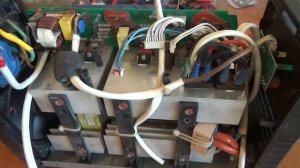 ESAB Buddy Arc 200.  Обзор внутренностей от сварщика.