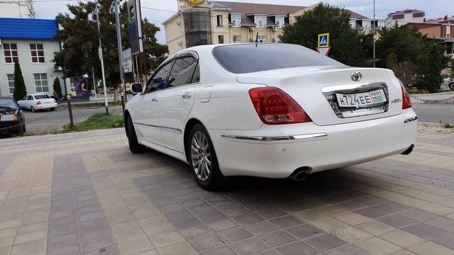 Toyota crown Majesta смотреть онлайн