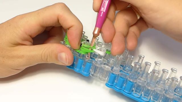 ЭЛ. Птица бумеранг. Злые Птицы из резинок. Урок 301 | Angry birds Rainbow Loom смотреть онлайн