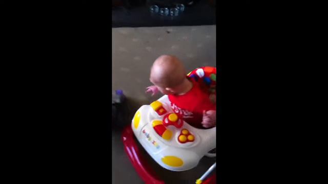 Baby chases hoover смотреть онлайн
