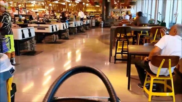 США: Небольшая пробежка по Whole foods. Дети танцуют. смотреть онлайн