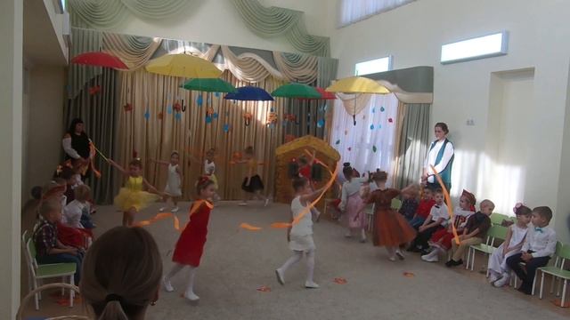Праздник осени в детском саду 2019 /Первая подгруппа/Видео для детей смотреть онлайн
