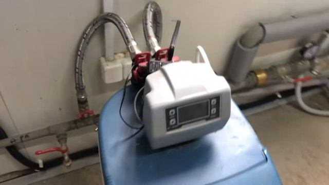 Как установить станцию умягчения воды, умягчитель соли, для известняка воды Монтаж умягчителя ГЕЙЗЕ смотреть онлайн