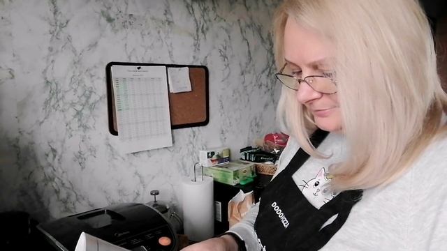 Пеку простой черный  (ржаной)  хлеб